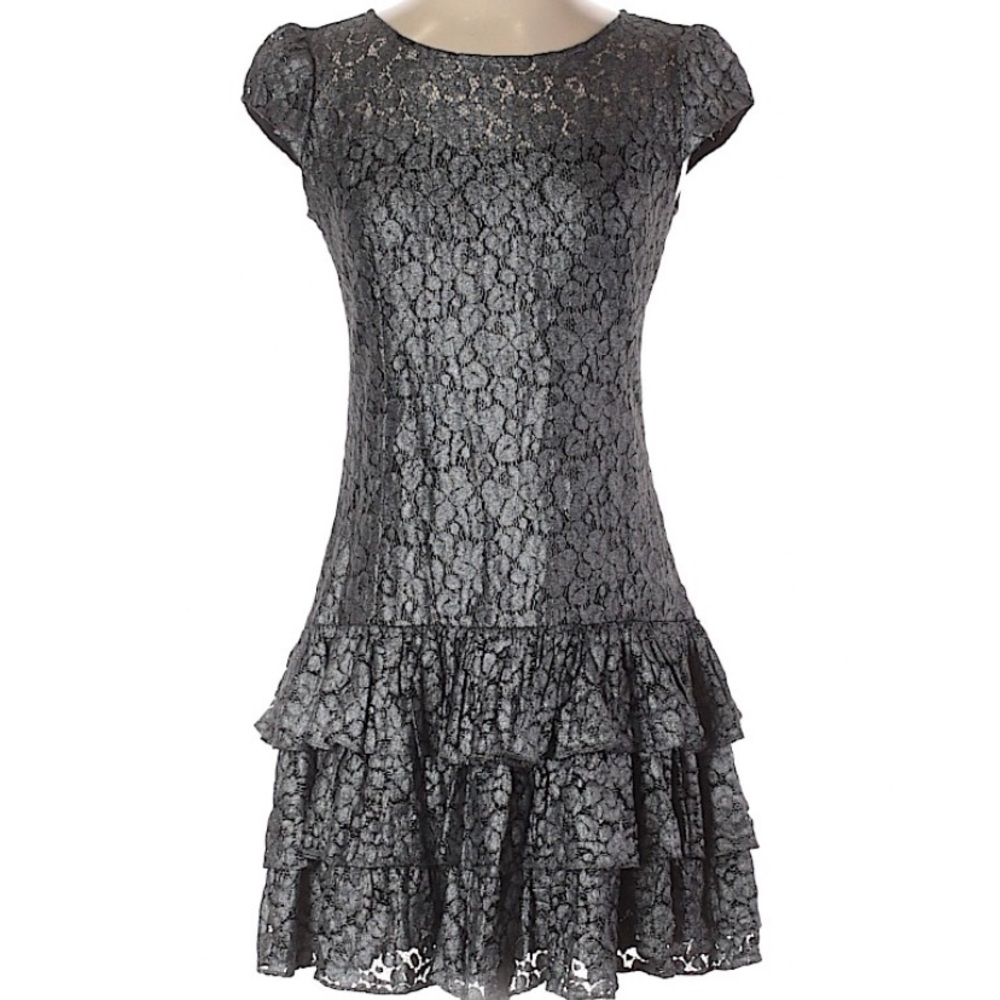 CYNTHIA STEFFE Dress - Silver & Black Lace Ruffle Tier Cocktail Dress 2